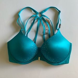 • Victoria Secret Very Sexy Push up bra •